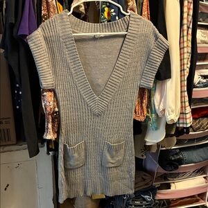 Gray V-Neck Ribbed Knit Women's Top